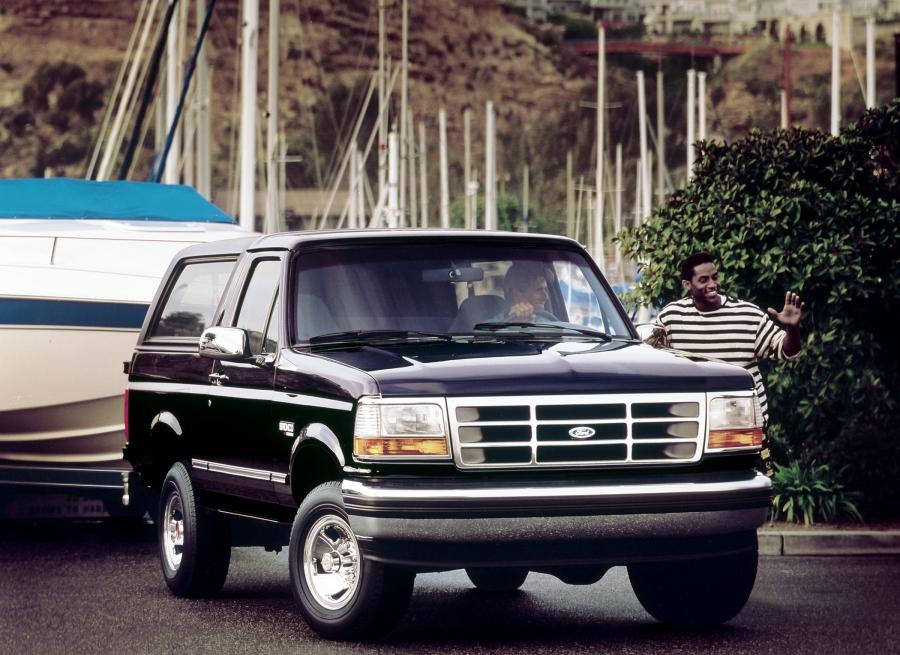  Ford Bronco XLT (U15) 1993 года  (фото 2 из 3)